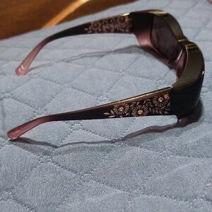 Solar Shield NEW Floral Burgundy Wear Over Sunglasses